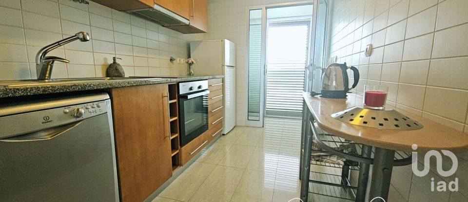 Apartamento T2 em Rosto do Cão (São Roque) de 80 m²