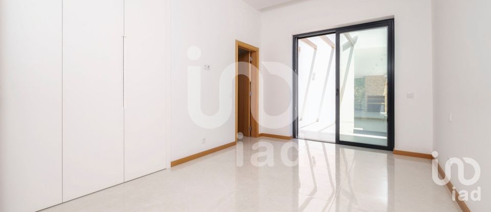 Maison T4 à Loulé (São Sebastião) de 232 m²