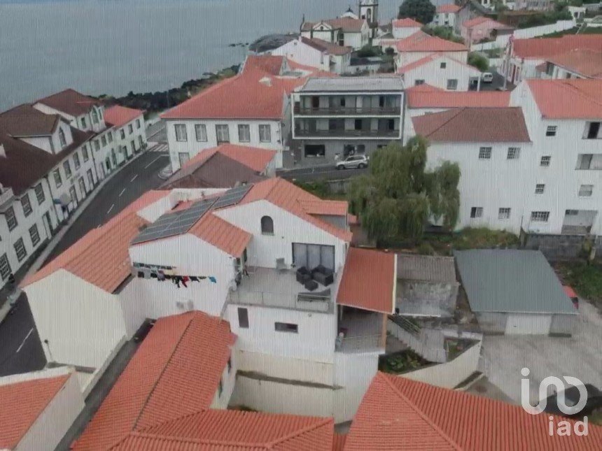 Maison T6 à Calheta de 470 m²