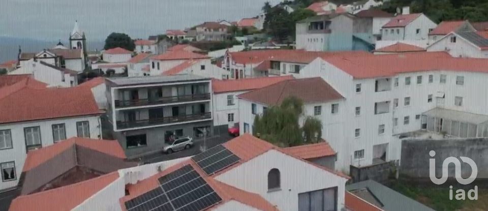 Maison T6 à Calheta de 470 m²