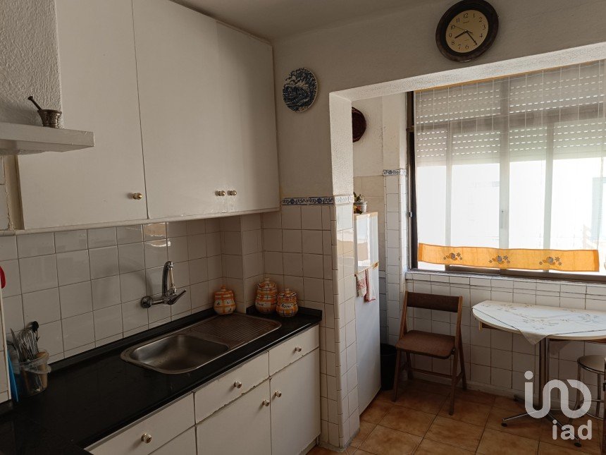 Appartement T3 à Benfica de 68 m²