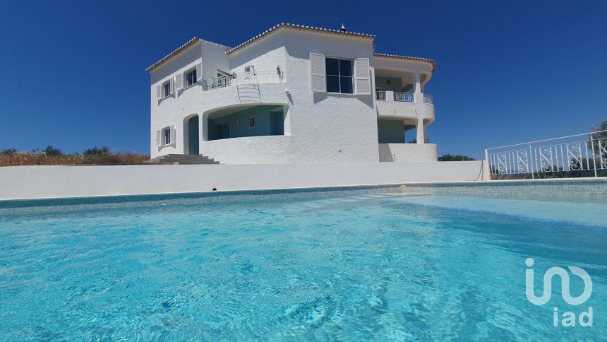 Traditional house T4 in Bensafrim e Barão de São João of 250 m²