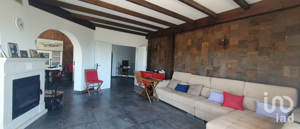 Traditional house T4 in Bensafrim e Barão de São João of 250 m²