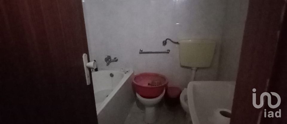 Apartamento T3 em Santo António da Charneca de 93 m²