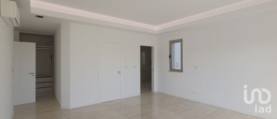 Gîte T5 à Quarteira de 684 m²