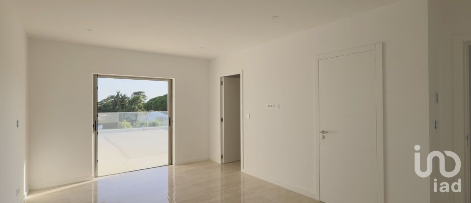 Casa T5 em Quarteira de 684 m²