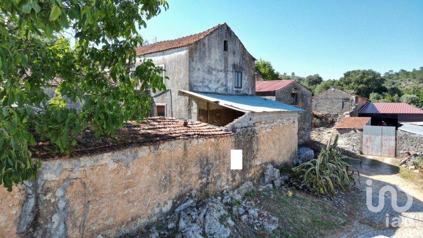 Village house T2 in Degracias e Pombalinho of 403 m²