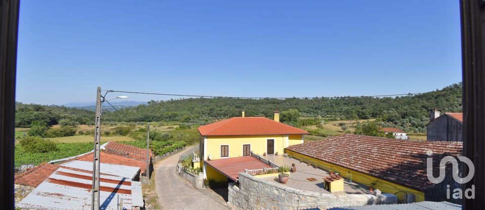 Village house T2 in Degracias e Pombalinho of 403 m²