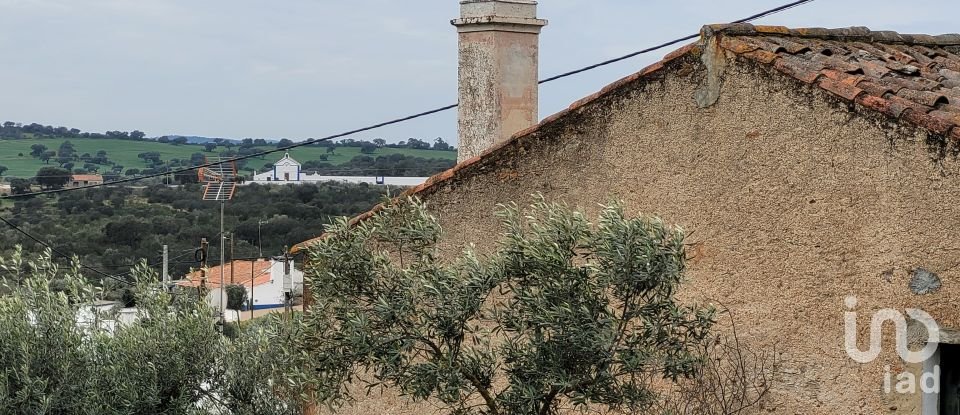 Maison de campagne T3 à Alandroal (Nossa Senhora Da Conceição), São Brás Dos Matos (Mina Do Bugalho) E Juromenha (Nossa Senhora Do Loreto) de 97 m²