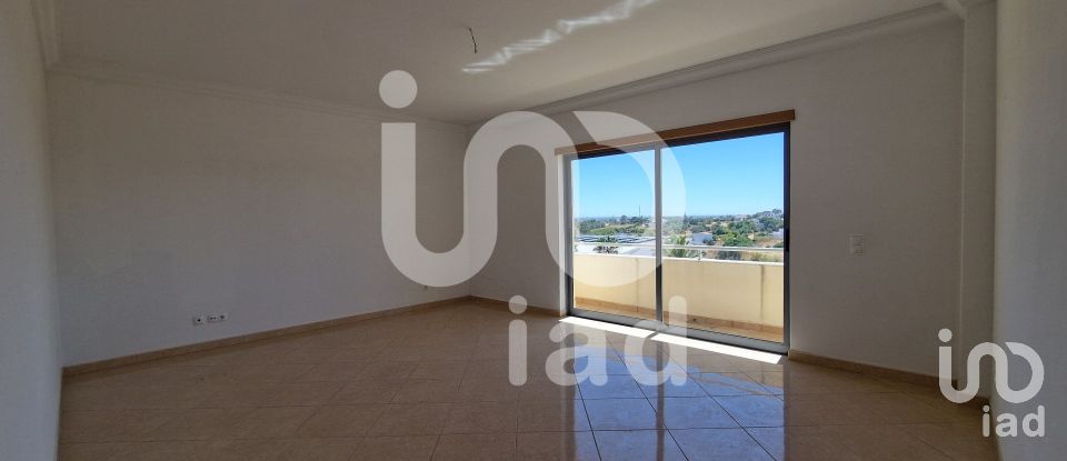 Apartment T3 in Pechão of 127 m²