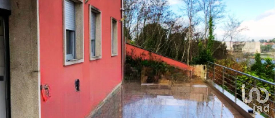 Gîte T4 à Oliveira do Douro de 240 m²