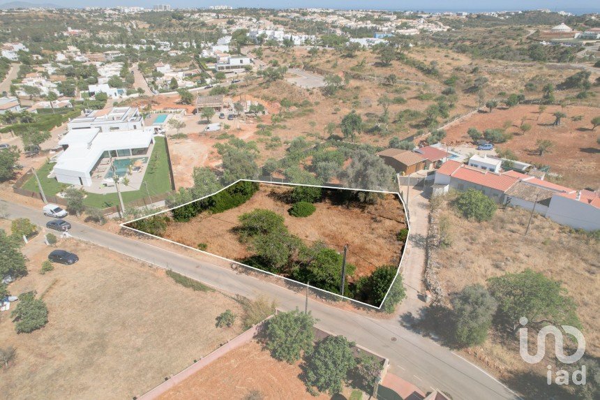 Terreno para construção em Albufeira e Olhos de Água de 1 300 m²