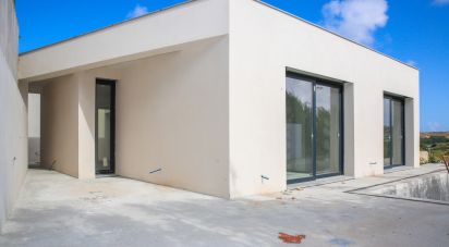 Casa T3 em Lourinhã e Atalaia de 145 m²