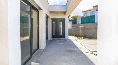 Casa / Villa T3 em Lourinhã e Atalaia de 160 m²