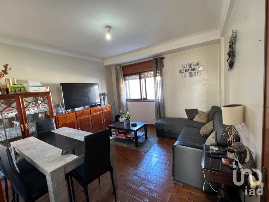 Apartment T3 in Santa Marinha E São Pedro Da Afurada of 80 m²