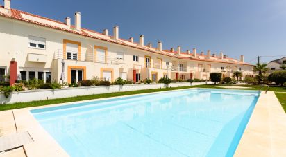 Lodge T3 in Lourinhã e Atalaia of 179 m²