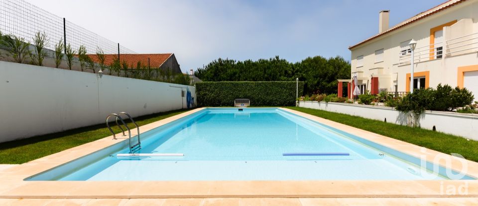 Lodge T3 in Lourinhã e Atalaia of 179 m²