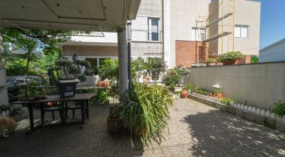 Town house T5 in Ermesinde of 300 m²