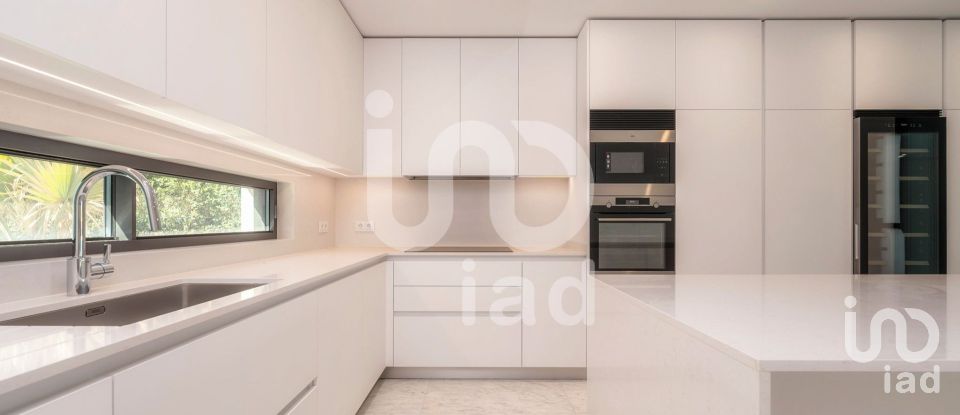 Habitação T5 em Quarteira de 290 m²