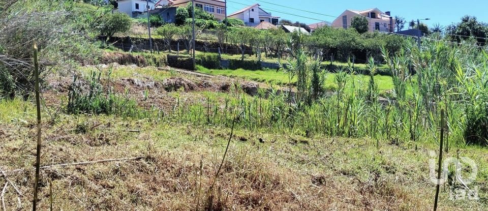 Terreno em Canhas de 1 004 m²