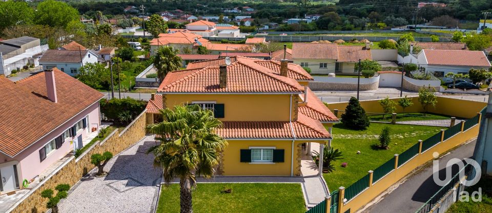 Casa / Villa T4 em Turquel de 267 m²