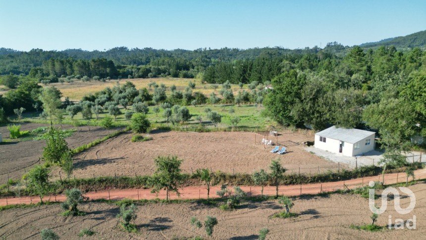 Terrain à Espinhal de 1 050 m²