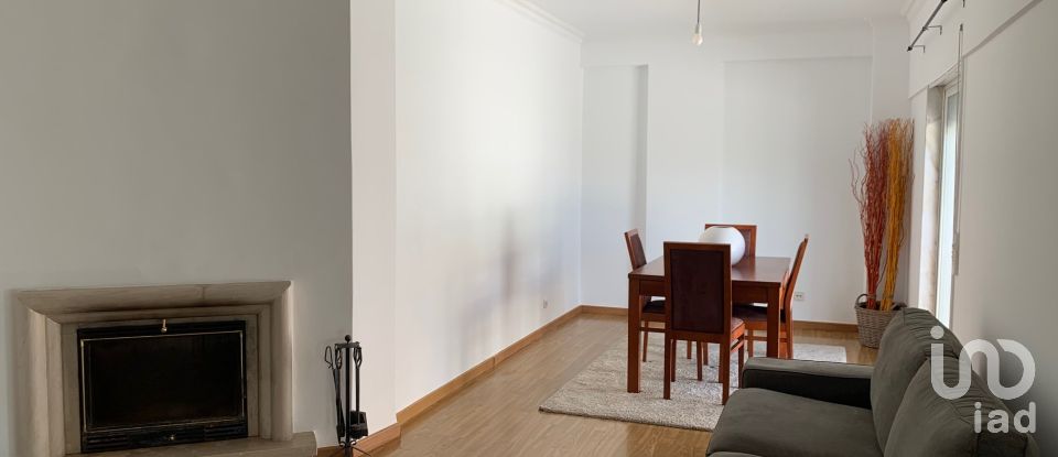 Apartment T3 in Lumiar of 120 m²