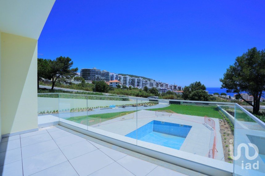 Apartment T2 in Sesimbra (Santiago) of 150 m²