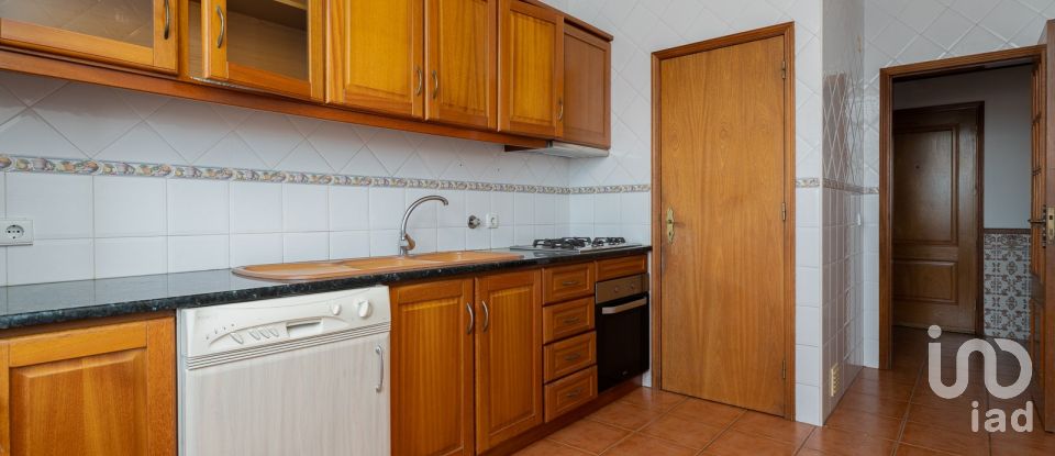 Apartment T2 in Vieira de Leiria of 119 m²