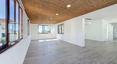 Appartement T3 à Caniço de 107 m²