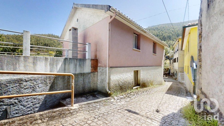 Casa de aldeia T4 em Pomares de 113 m²