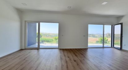 Appartement T2 à Turcifal de 130 m²