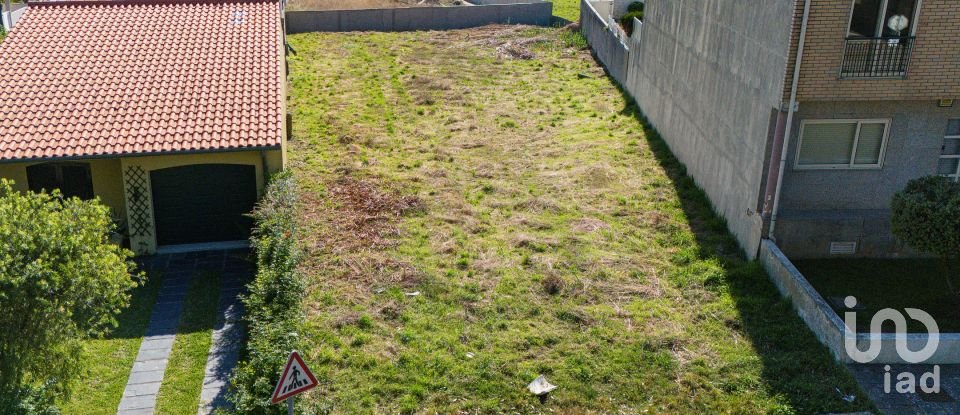 Terrain à bâtir à Perafita, Lavra E Santa Cruz Do Bispo de 1 167 m²