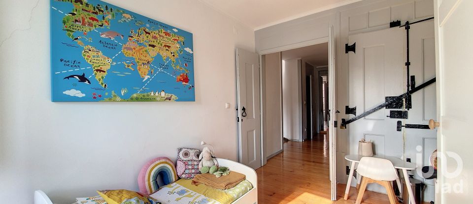 Appartement T4 à Misericórdia de 141 m²