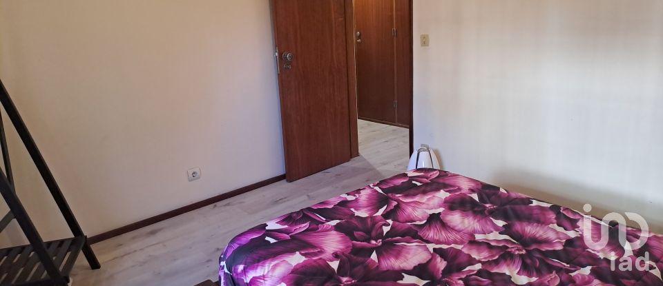 Appartement T2 à Marrazes e Barosa de 82 m²