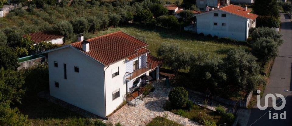 Maison de campagne T3 à Lousã e Vilarinho de 305 m²