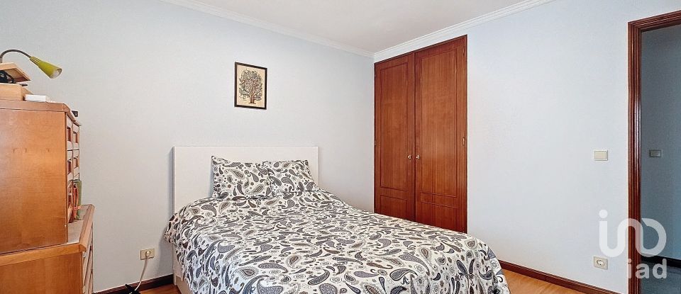 Apartment T2 in Moreira of 98 m²