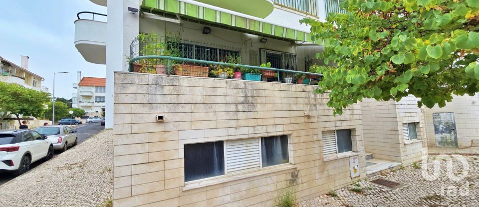 Apartamento T2 em Charneca De Caparica E Sobreda de 73 m²