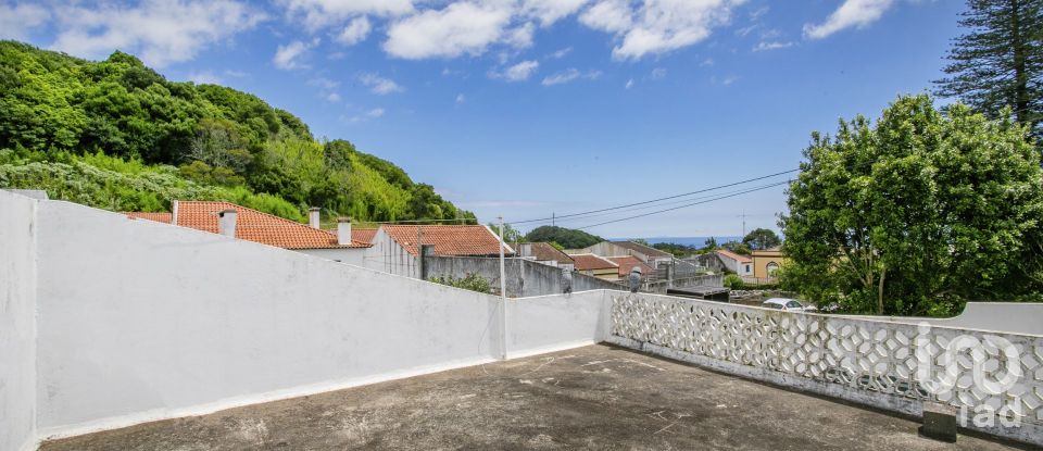 House T5 in Fajã de Cima of 360 m²