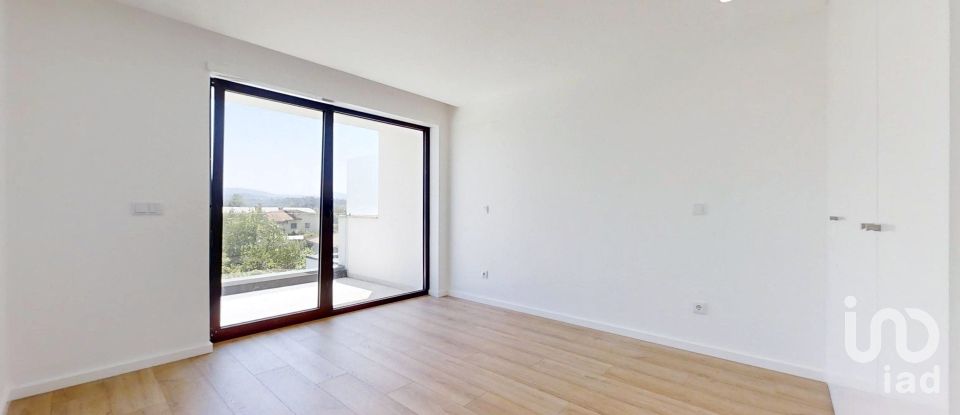 Maison T4 à Vila de Prado de 380 m²