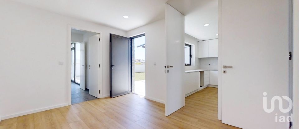 Maison T4 à Vila de Prado de 380 m²