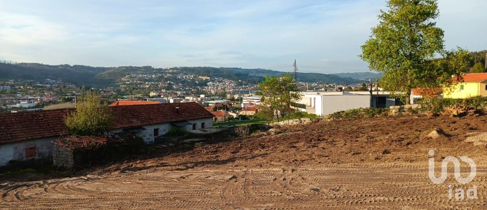 Terreno em Mogege de 874 m²