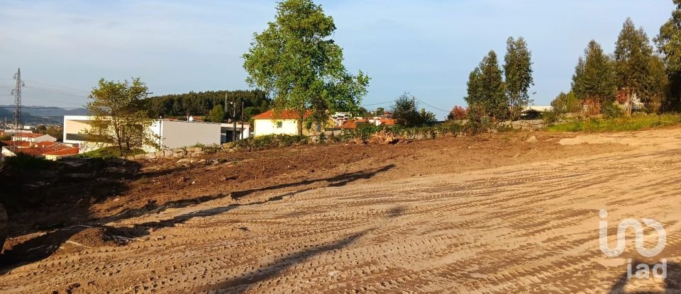 Terreno em Mogege de 874 m²