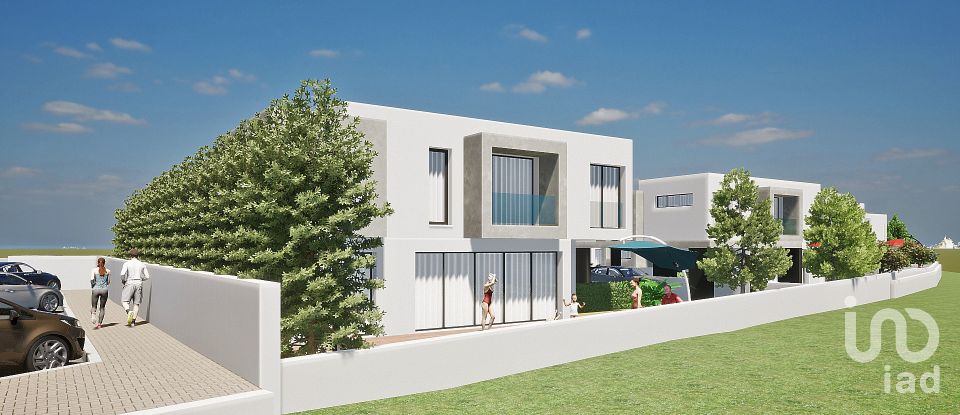 Building land in Sesimbra (Castelo) of 2,500 m²