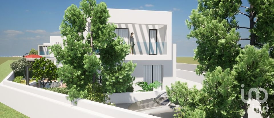 Terreno para construção em Sesimbra (Castelo) de 2 500 m²