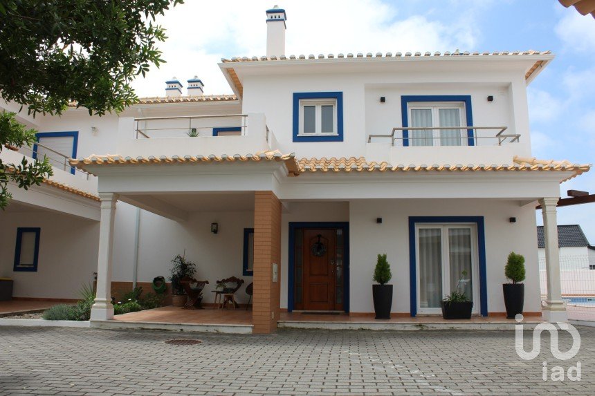 Casa T3 em Foz do Arelho de 157 m²