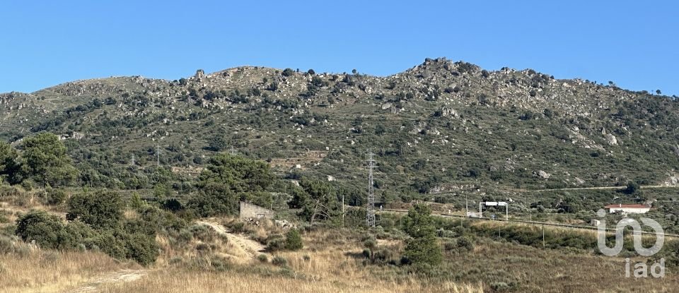 Terrain à Sobral da Serra de 43 220 m²