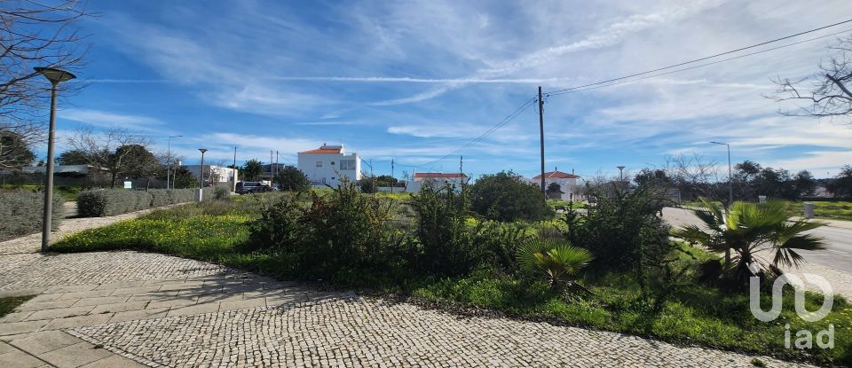 Terreno em Albufeira e Olhos de Água de 824 m²