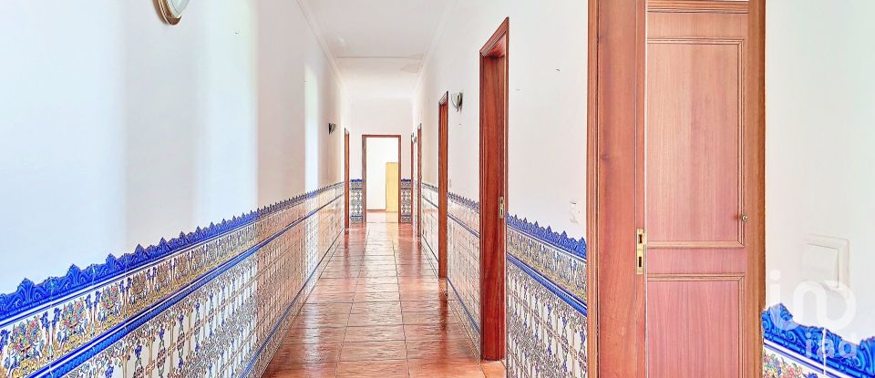 Traditional house T4 in Cadaval e Pêro Moniz of 640 m²