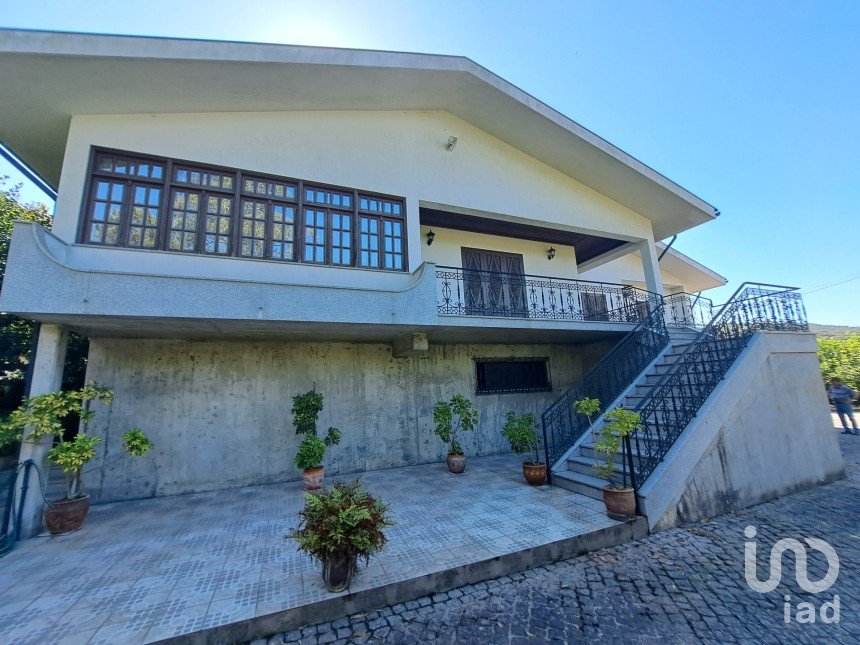 Casa T4 em Pereira de 420 m²